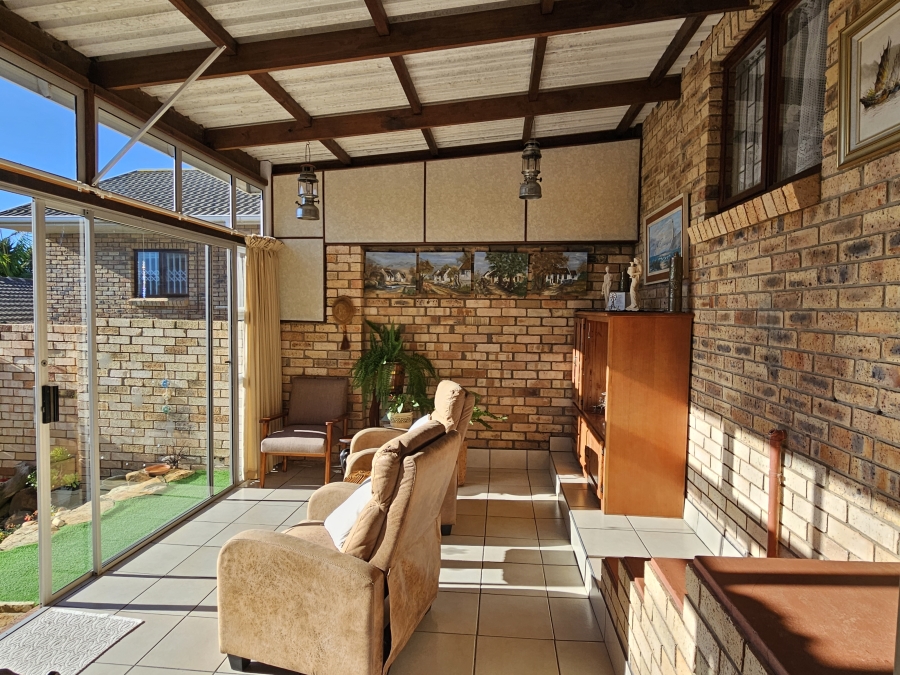3 Bedroom Property for Sale in Jeffreys Bay Central Eastern Cape